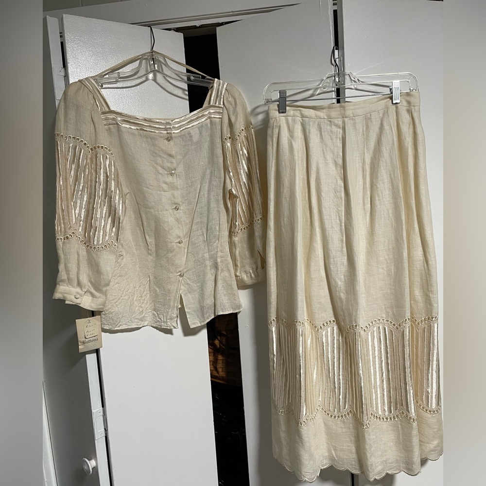 Elegant Cream Skirt Set